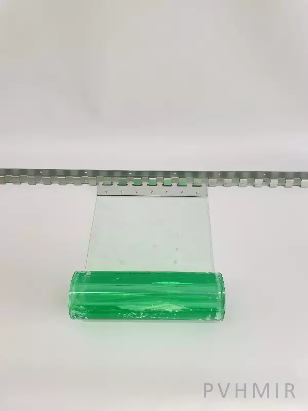 ПВХ завеса рефрижератора 2x2,1м. Морозостойкая, готовый комплект